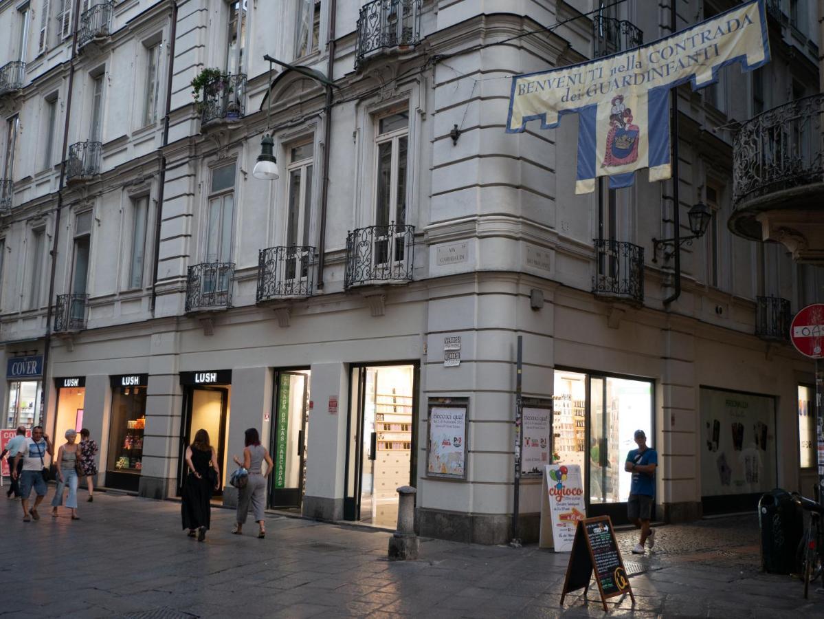 Mercanti E Viaggiatori Торино Екстериор снимка